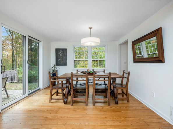 32 Calvin Road, Weston CT 06883