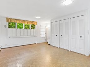 38 Smith Place, Trumbull CT 06611