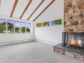 38 Smith Place, Trumbull CT 06611