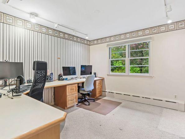 38 Smith Place, Trumbull CT 06611