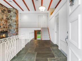 38 Smith Place, Trumbull CT 06611