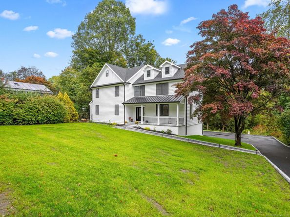 419 Valley Road, Fairfield CT 06825