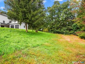 419 Valley Road, Fairfield CT 06825