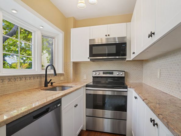753 Stratford Avenue, Stratford CT 06615