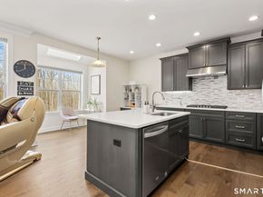 131 Winding Ridge Way 131, Danbury CT 06810
