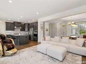 131 Winding Ridge Way 131, Danbury CT 06810