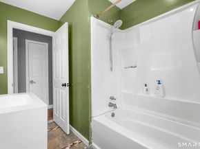 104 Oakdale Street, Bridgeport CT 06606