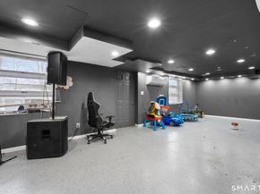 104 Oakdale Street, Bridgeport CT 06606