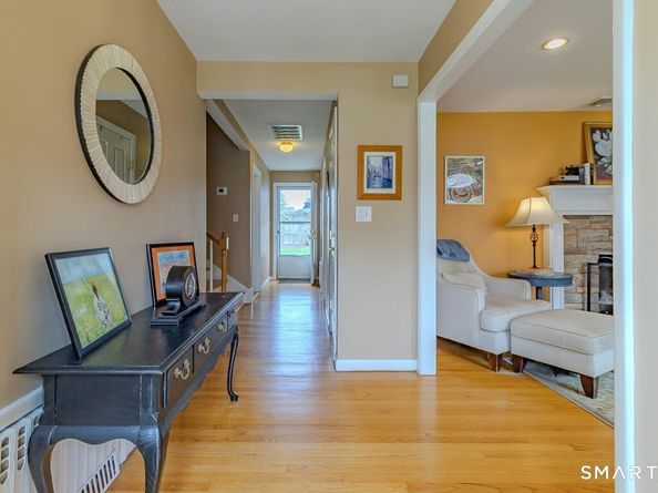 220 Oak Ridge Road, Stratford CT 06614