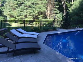 111 Stones, Trumbull CT 06611