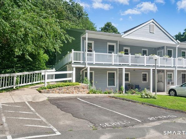 103 Hidden Knolls Circle 103, Monroe CT 06468