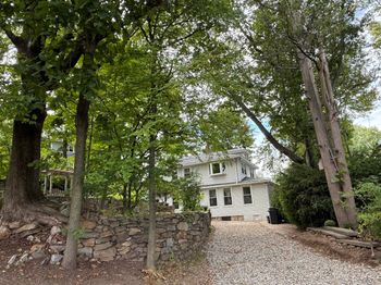 3 Grandview Avenue