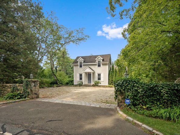 202 Weed Street, New Canaan CT 06840