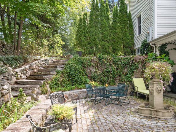 202 Weed Street, New Canaan CT 06840