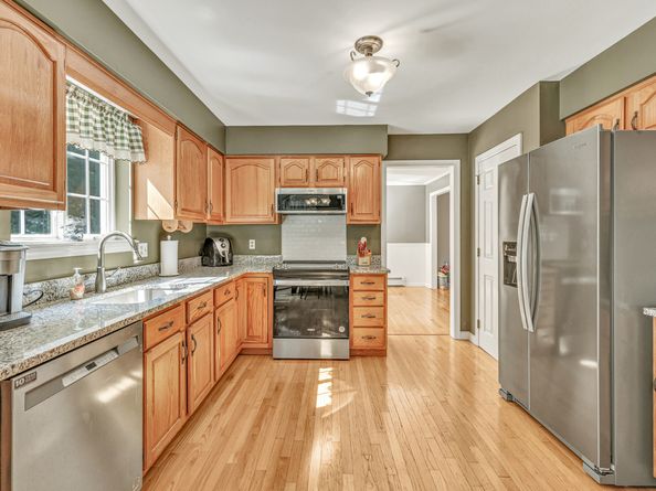 31 Meghan Lane, Shelton CT 06484