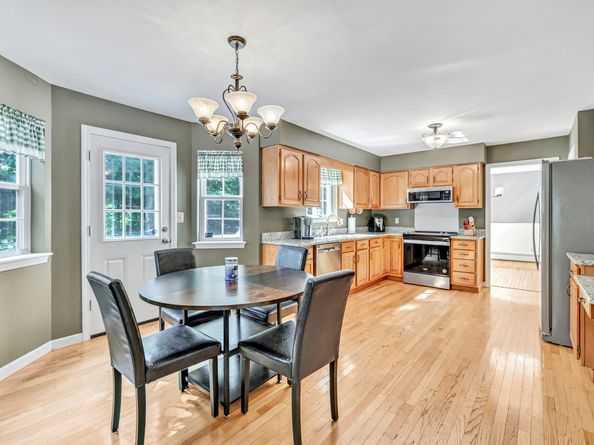 31 Meghan Lane, Shelton CT 06484