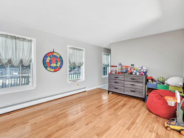 31 Meghan Lane, Shelton CT 06484