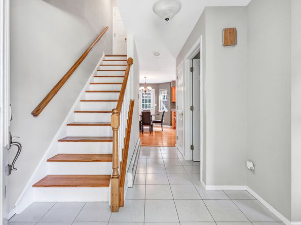 31 Meghan Lane, Shelton CT 06484