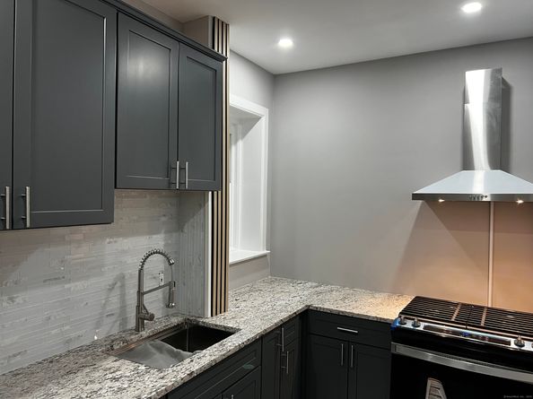 59 Rennell Street 19, Bridgeport CT 06604