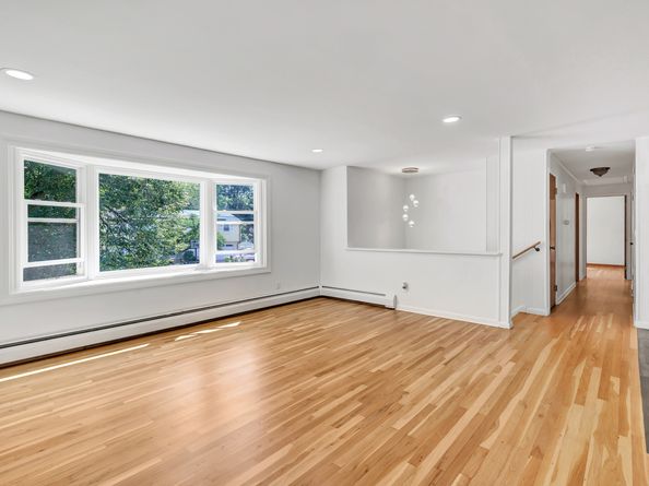 410 Seabreeze Drive, Stratford CT 06614
