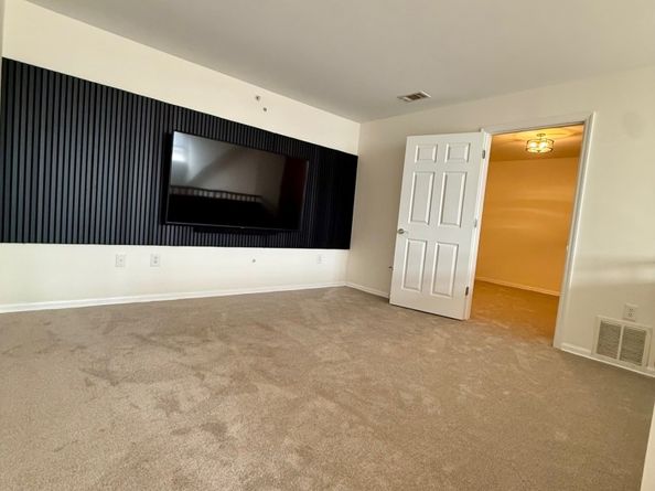 850 E Main Street APT 520, Stamford CT 06902