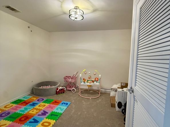 850 E Main Street APT 520, Stamford CT 06902