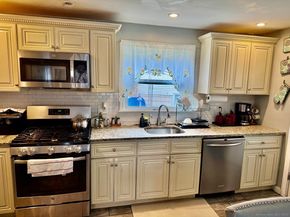 15 Edwards Street, Bridgeport CT 06606