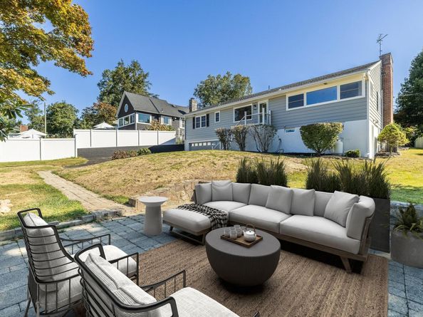 16 Candlewood Acres Road, Brookfield CT 06804