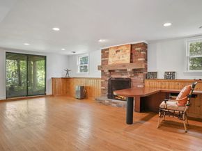 100 Honeysuckle Hill Lane, Easton CT 06612