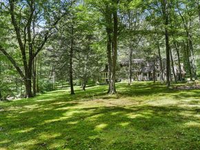 100 Honeysuckle Hill Lane, Easton CT 06612