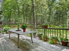 100 Honeysuckle Hill Lane, Easton CT 06612