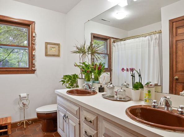 100 Honeysuckle Hill Lane, Easton CT 06612