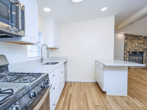 10 Crescent Park Road, Westport CT 06880