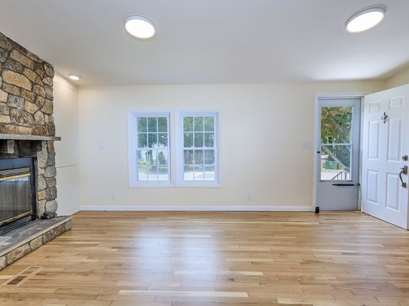 10 Crescent Park Road, Westport CT 06880