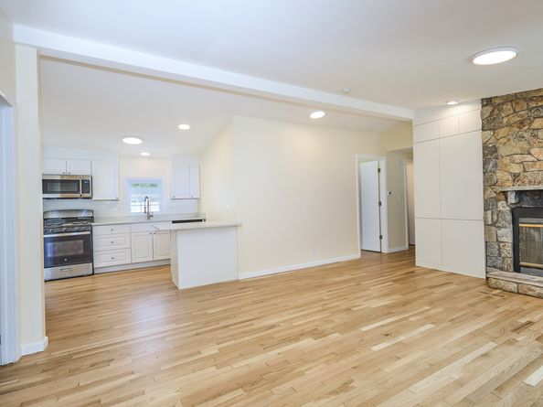 10 Crescent Park Road, Westport CT 06880
