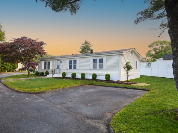10 Crescent Park Road, Westport CT 06880