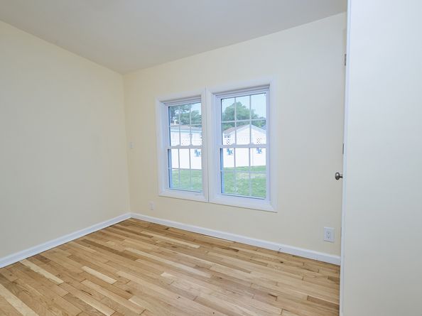10 Crescent Park Road, Westport CT 06880