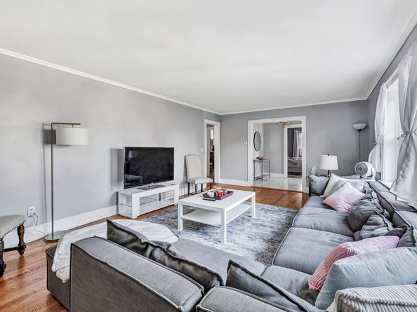 86 Vanguard Street, Bridgeport CT 06606