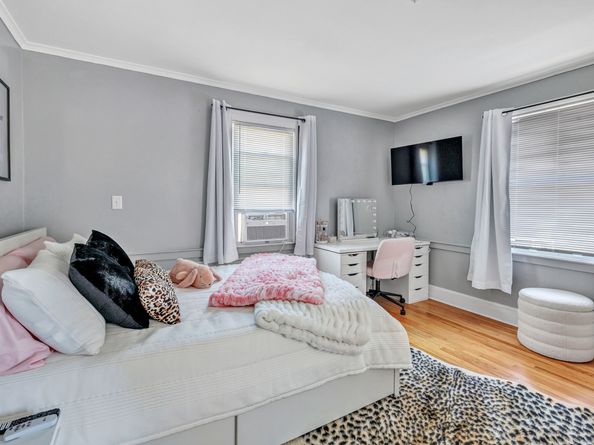 86 Vanguard Street, Bridgeport CT 06606