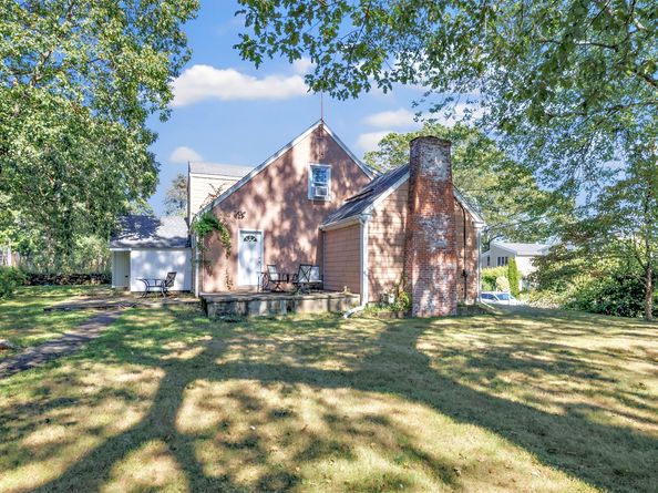 86 Vanguard Street, Bridgeport CT 06606