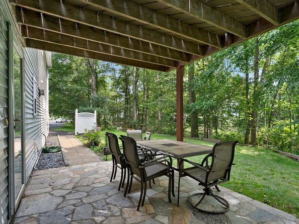 6 Stonegate Lane, Shelton CT 06484
