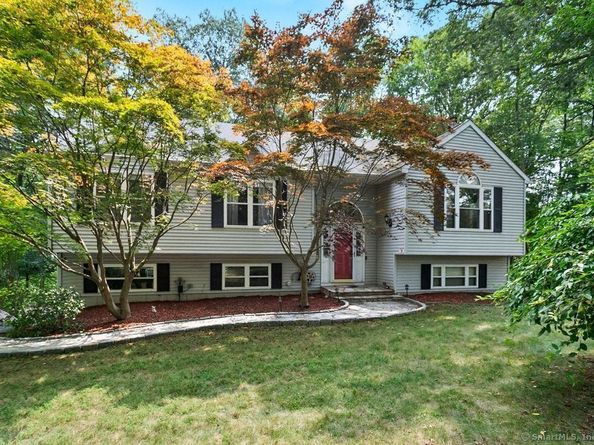6 Stonegate Lane, Shelton CT 06484