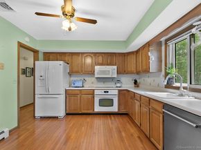 6 Stonegate Lane, Shelton CT 06484