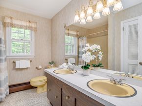 5 Woodland Way, Weston CT 06883