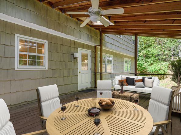 5 Woodland Way, Weston CT 06883