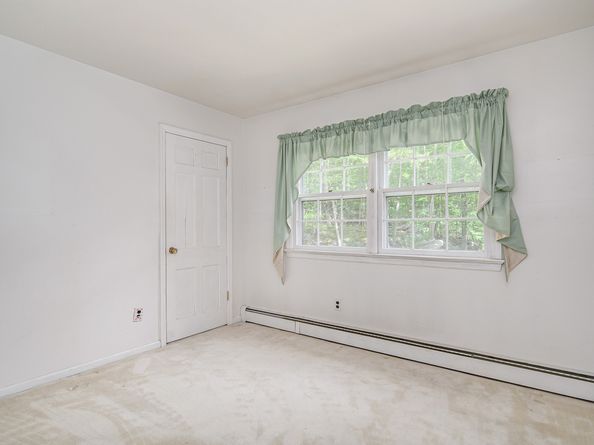 5 Woodland Way, Weston CT 06883