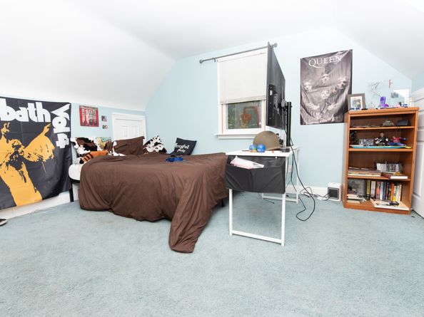 28 Old Shelton Road, Shelton CT 06484
