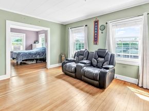 819 Connecticut Avenue 6, Bridgeport CT 06607