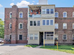 819 Connecticut Avenue 6, Bridgeport CT 06607