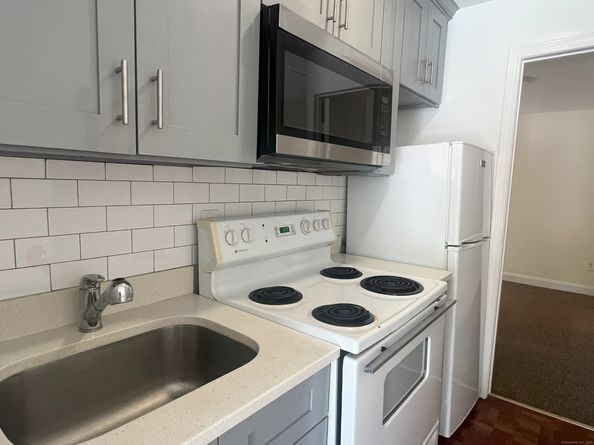 47 Lindale Street, Stamford CT 06902